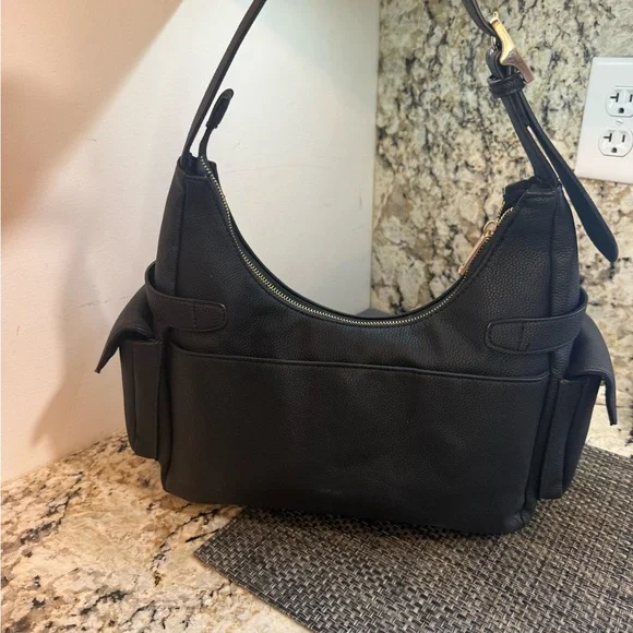 NWOT Fiorelli Izzie Shoulder Bag - Stylish & Functional Handbag - Picture 4 of 11